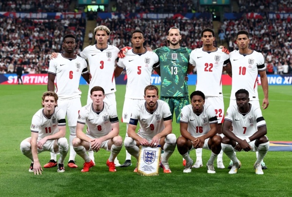 8 أندية تتجاوز المليار يورو تعر ف على أغلى تشكيلات كرة القدم عالميا 8 أندية تتجاوز المليار يورو تعر ف على أغلى تشكيلات كرة القدم عالميا