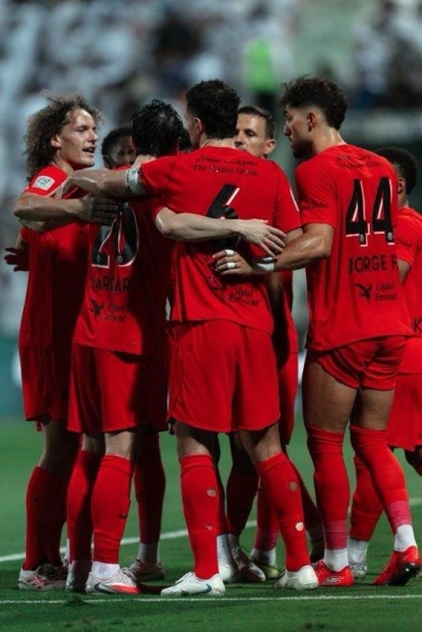 شباب الأهلي يعبر العين ويتأهل إلى ربع نهائي كأس رئيس الدولة شباب الأهلي يعبر العين ويتأهل إلى ربع نهائي كأس رئيس الدولة