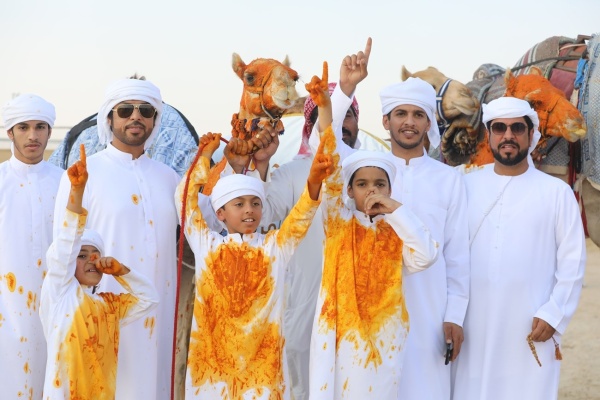 درر تحرز ناموس الحقايق في مهرجان الظفرة لسباقات الهجن 2026
