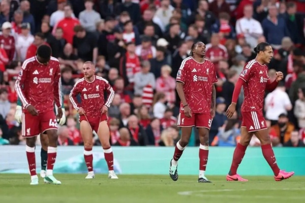 ليفربول يبحث عن حصانة أنفيلد بعد 6 أشهر من الغياب ليفربول يبحث عن حصانة أنفيلد بعد 6 أشهر من الغياب