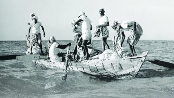 من الأفلاج إلى البحر ذاكرة الماء تجليات في الأدب والفن الإماراتي من الأفلاج إلى البحر ذاكرة الماء تجليات في الأدب والفن الإماراتي