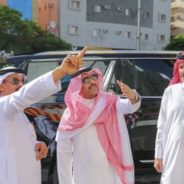 أمين الطائف يقف ميدانيا على ملاحظات المواطنين ويوجه بحلول فورية لتعزيز جودة الخدمات البلدية أمين الطائف يقف ميدانيا على ملاحظات المواطنين ويوجه بحلول فورية لتعزيز جودة الخدمات البلدية