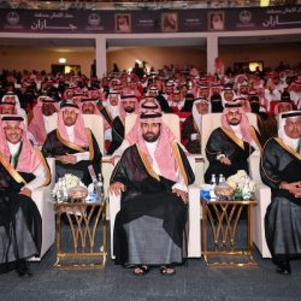 أمير جازان يرعى احتفال أهالي المنطقة باليوم الوطني السعودي أمير جازان يرعى احتفال أهالي المنطقة باليوم الوطني السعودي