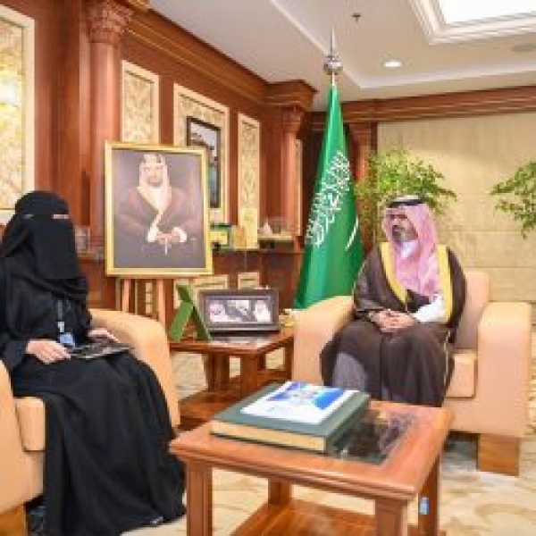 نائب أمير جازان يستقبل رئيس مجلس إدارة جمعية الثريا للمكفوفين