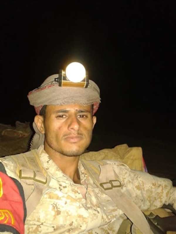 وفاة جندي أسير تحت التعذيب في سجون مليشيات الحوثي الإرهابية بصنعاء وفاة جندي أسير تحت التعذيب في سجون مليشيات الحوثي الإرهابية بصنعاء