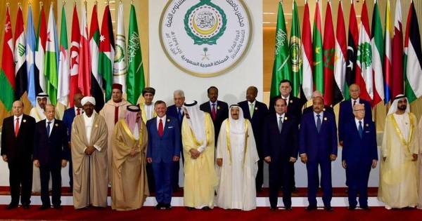 لماذا صار العرب والمسلمون اليوم بؤساء إلى درجة تدعو إلى الاستحياء لماذا صار العرب والمسلمون اليوم بؤساء إلى درجة تدعو إلى الاستحياء