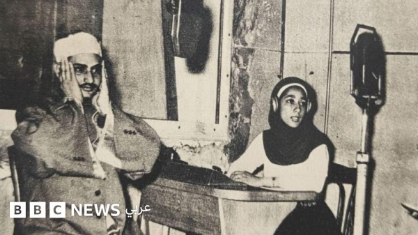 الشيخ محمد صديق المنشاوي أمير دولة التلاوة الذي رفض الذهاب إلى الإذاعة فحضرت إليه