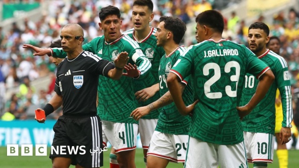 3 حالات طرد في المباراة الافتتاحية لكأس العالم والمكسيك تهزم جنوب أفريقيا