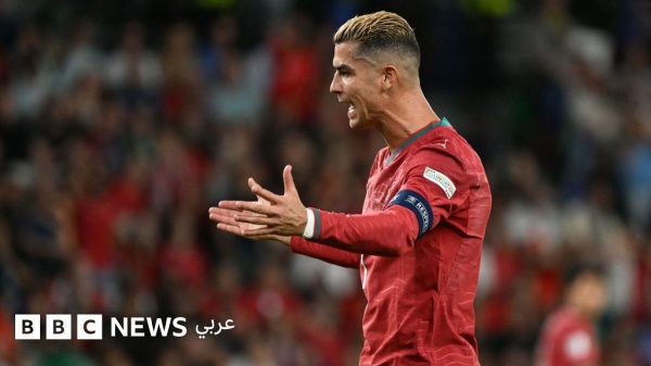 الاتحاد البرتغالي يعاقب رونالدو بـ الإيقاف والغرامة المالية على خلفية مغادرته معسكر المنتخب الاتحاد البرتغالي يعاقب رونالدو بـ الإيقاف والغرامة المالية على خلفية مغادرته معسكر المنتخب
