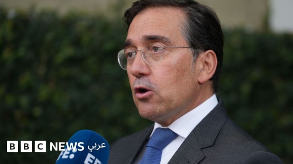 إسبانيا تفرض إجراءات تفتيش على القادمين من إيطاليا وسط تصاعد الخلاف بشأن الهجرة إسبانيا تفرض إجراءات تفتيش على القادمين من إيطاليا وسط تصاعد الخلاف بشأن الهجرة