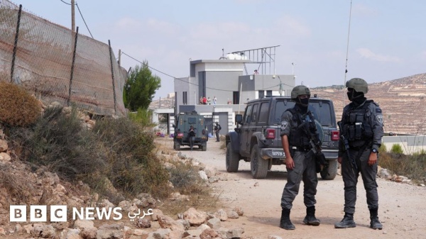 مستوطنون يحاصرون عائلتين فلسطينيتين في قصرة ويمنعون وصول المياه والطعام إليهما