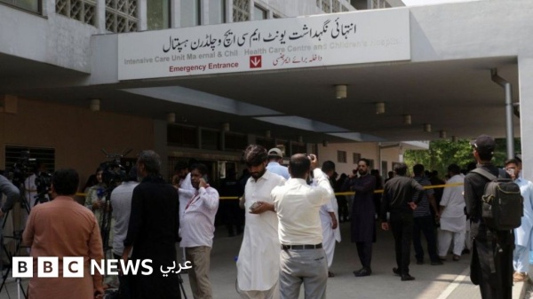 مقتل 14 رضيعا في حريق داخل مستشفى باكستاني مقتل 14 رضيعا في حريق داخل مستشفى باكستاني