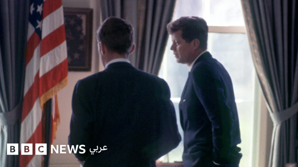 كيف تجن ب الأخوين كينيدي أزمة الصواريخ الكوبية عام 1962 كيف تجن ب الأخوين كينيدي أزمة الصواريخ الكوبية عام 1962