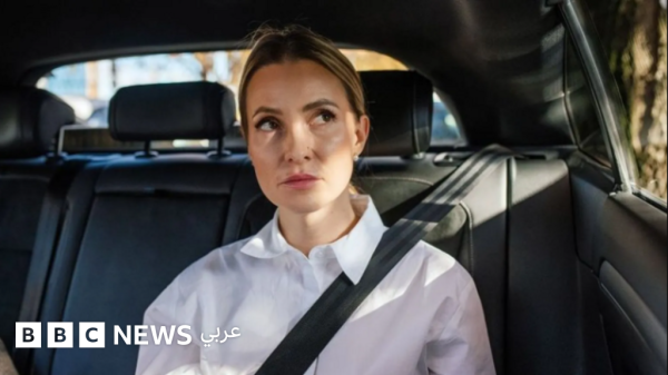 هل يسب ب ركوب السيارات الكهربائية الشعور بالد وار الحركي هل يسب ب ركوب السيارات الكهربائية الشعور بالد وار الحركي