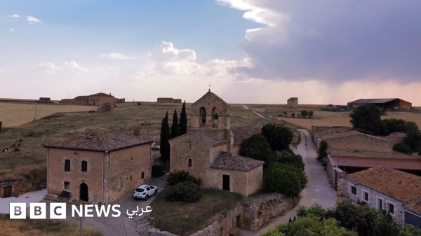 قصة قرية إسبانية يحل عليها الظلام مرتين في ليلة واحدة