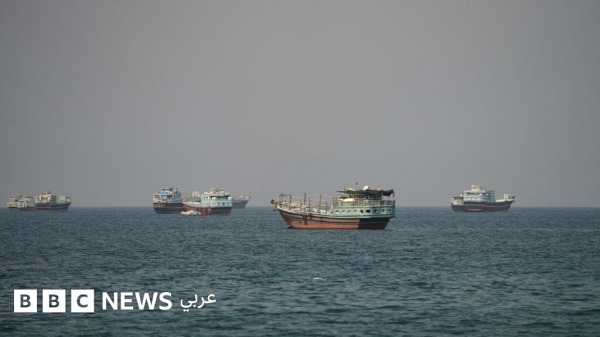 إيران تعلن استهداف سفن قرب هرمز وتوس ع منطقة الحظر وتقارير عن أضرار طفيفة لحقت بثماني طائرات أمريكية في الأردن