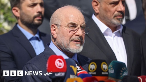 قاليباف من بغداد دول المنطقة وحدها يجب أن تحدد نظامها السياسي