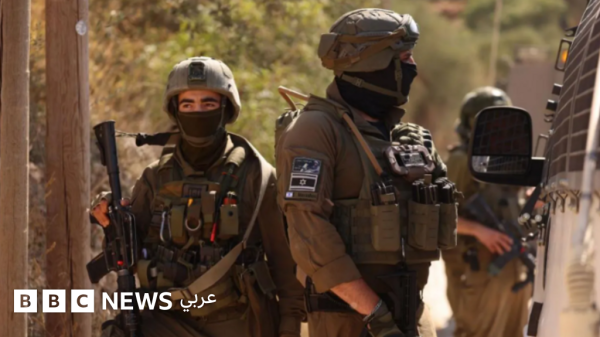 الجيش الإسرائيلي يدفع بمزيد من القوات لفك حصار فرضه مستوطنون على قرية ق صرة جنوبي نابلس