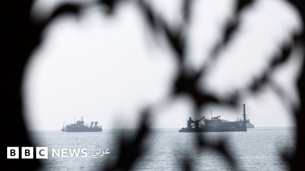 إيران تعلن استهداف حظائر عسكرية أمريكية في الأردن وتطالب طواقم ناقلات نفط في الكويت والبحرين بـ مغادرة سفنهم فورا