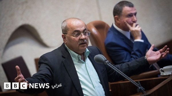 أحمد الطيبي مستشار ياسر عرفات الذي أصبح أحد أبرز الوجوه الفلسطينية في الكنيست الإسرائيلي أحمد الطيبي مستشار ياسر عرفات الذي أصبح أحد أبرز الوجوه الفلسطينية في الكنيست الإسرائيلي