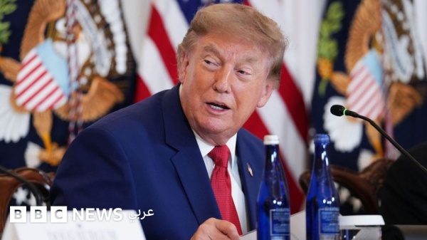 ترامب يصف إيران بـ دولة فاشلة وتتوسل لإبرام صفقة وطهران تربط فتح هرمز بإنهاء حروب المنطقة ترامب يصف إيران بـ دولة فاشلة وتتوسل لإبرام صفقة وطهران تربط فتح هرمز بإنهاء حروب المنطقة