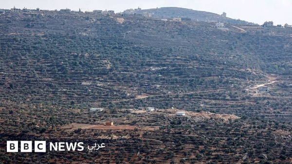 فلسطينيون يشتكون من هجوم مستوطنين على محاصيلهم الزراعية في قرى في الضفة الغربية المحتلة فلسطينيون يشتكون من هجوم مستوطنين على محاصيلهم الزراعية في قرى في الضفة الغربية المحتلة