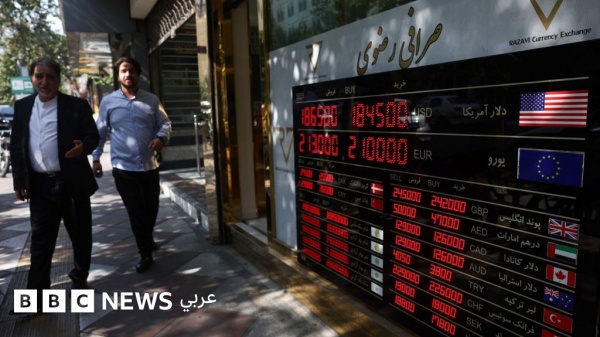 ترامب يأمل أن تؤدي العقوبات إلى إسقاط النظام الإيراني وقياداته تراهن على العكس ترامب يأمل أن تؤدي العقوبات إلى إسقاط النظام الإيراني وقياداته تراهن على العكس