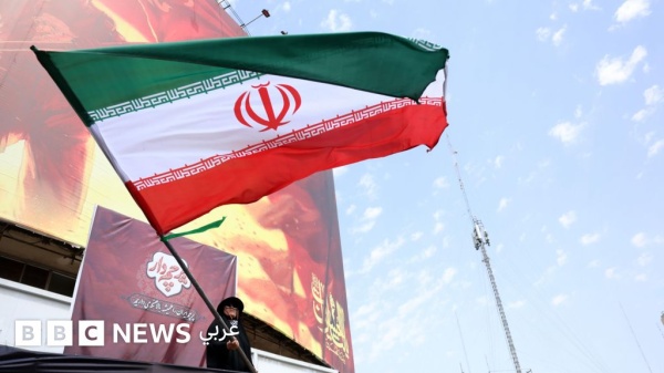 إيران تهدد بالانتقال إلى نهج هجومي إذا أخفقت المساعي الدبلوماسية مع الولايات المتحدة