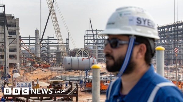 البتروكيماويات قصة نجاح خليجية تواجه اختبار الحرب وتغير الأسواق