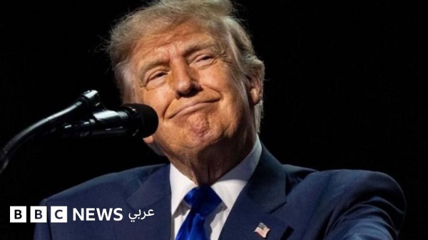 ترامب يعد بتوزيع المال على الأمريكيين اذا فاز حزبه