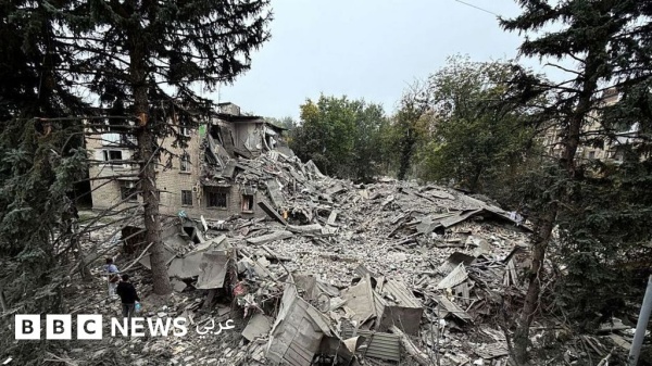 مقتل 15 شخصا على الأقل في هجوم روسي بقنابل انزلاقية على زابوريجيا مقتل 15 شخصا على الأقل في هجوم روسي بقنابل انزلاقية على زابوريجيا