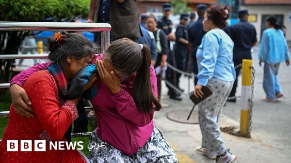 فيضانات نيبال أكثر من 900 قتيل و4 آلاف مفقود وسباق للوصول إلى عمال عالقين في الأنفاق