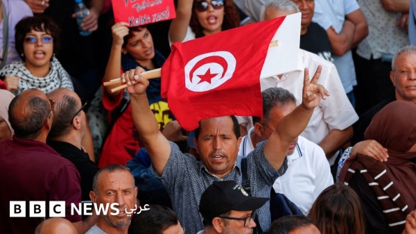 تونس أكبر احتجاجات منذ سنوات للمطالبة بالحريات وتحسين المعيشة