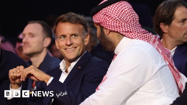 دراغون بول بحجم ديزني لاند على طاولة بن سلمان وماكرون في باريس