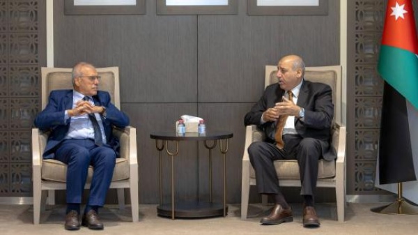 رئيس مجلس النواب الأردني يلتقي رئيس لجنة الأخوة العربية في المجلس الوطني الفلسطيني رئيس مجلس النواب الأردني يلتقي رئيس لجنة الأخوة العربية في المجلس الوطني الفلسطيني