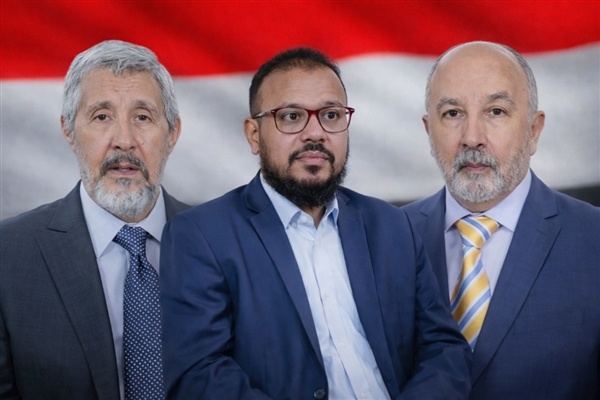 رئيس الإصلاح والأمين العام يعزيان رئيس تنفيذي الحزب في حضرموت بوفاة والدته رئيس الإصلاح والأمين العام يعزيان رئيس تنفيذي الحزب في حضرموت بوفاة والدته