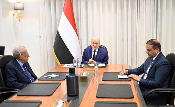 رئيس مجلس القيادة الدولة لن تسمح بأي رحلات خارج اختصاصاتها الحصرية ولا بديل أمام المليشيات سوى القبول بالمبادرات الإنسانية المعلنة رئيس مجلس القيادة الدولة لن تسمح بأي رحلات خارج اختصاصاتها الحصرية ولا بديل أمام المليشيات سوى القبول بالمبادرات الإنسانية المعلنة