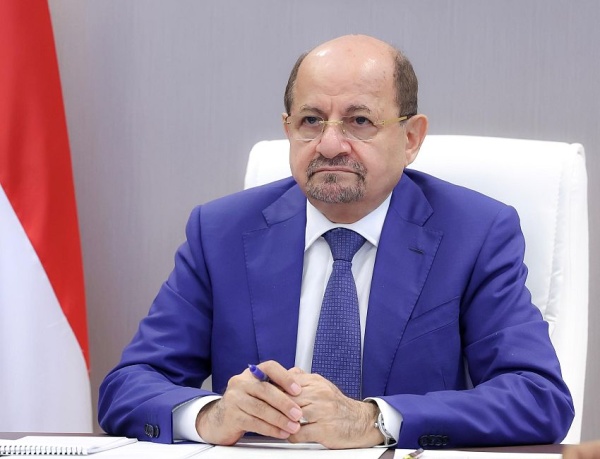 رئيس الوزراء يستعرض مع السفيرة البريطانية العلاقات الثنائية ومستجدات الأوضاع رئيس الوزراء يستعرض مع السفيرة البريطانية العلاقات الثنائية ومستجدات الأوضاع