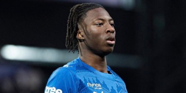 الهلال أمام القرار الصعب يبيع جوهرته الأوروبية أم يحتفظ بموهبة ميتي الهلال أمام القرار الصعب يبيع جوهرته الأوروبية أم يحتفظ بموهبة ميتي
