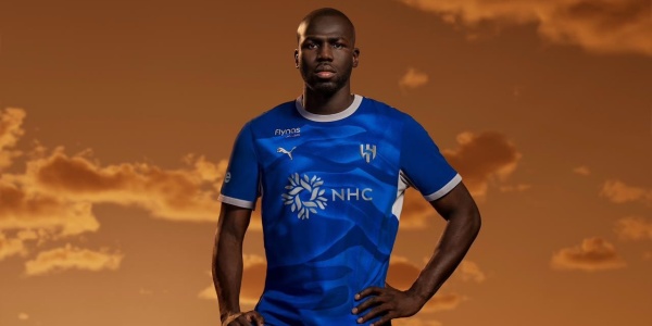 الهجوم يتحول إلى إشادة جماهير الهلال تكشف سر الطقم الجديد الهجوم يتحول إلى إشادة جماهير الهلال تكشف سر الطقم الجديد
