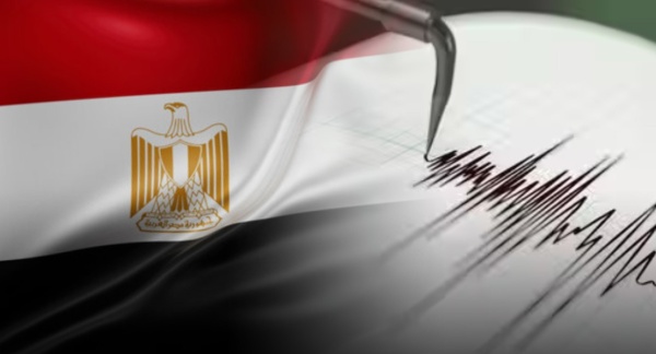 زلزال يضرب مصر استنفار رسمي وتحذيرات من هزات ارتدادية زلزال يضرب مصر استنفار رسمي وتحذيرات من هزات ارتدادية
