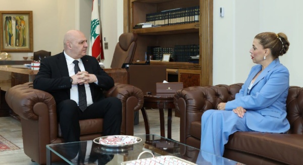 الرئيس عون يطلع على عمل بعثة لبنان في جنيف الرئيس عون يطلع على عمل بعثة لبنان في جنيف