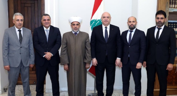 الرئيس عون يبحث أزمة مكب سرار مع وفد من بلديات عكار المتضررة الرئيس عون يبحث أزمة مكب سرار مع وفد من بلديات عكار المتضررة