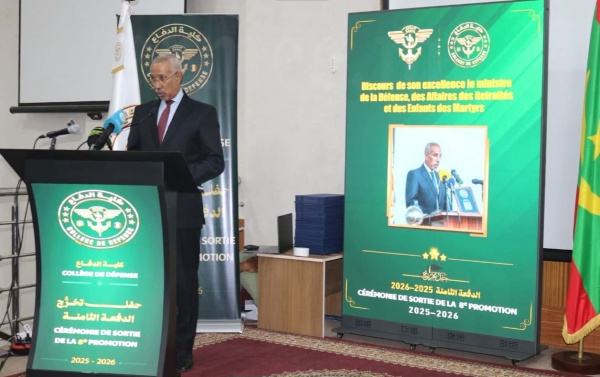 وزير الدفاع بناء القوة العسكرية يبدأ بإعداد الإنسان قبل التجهيزات