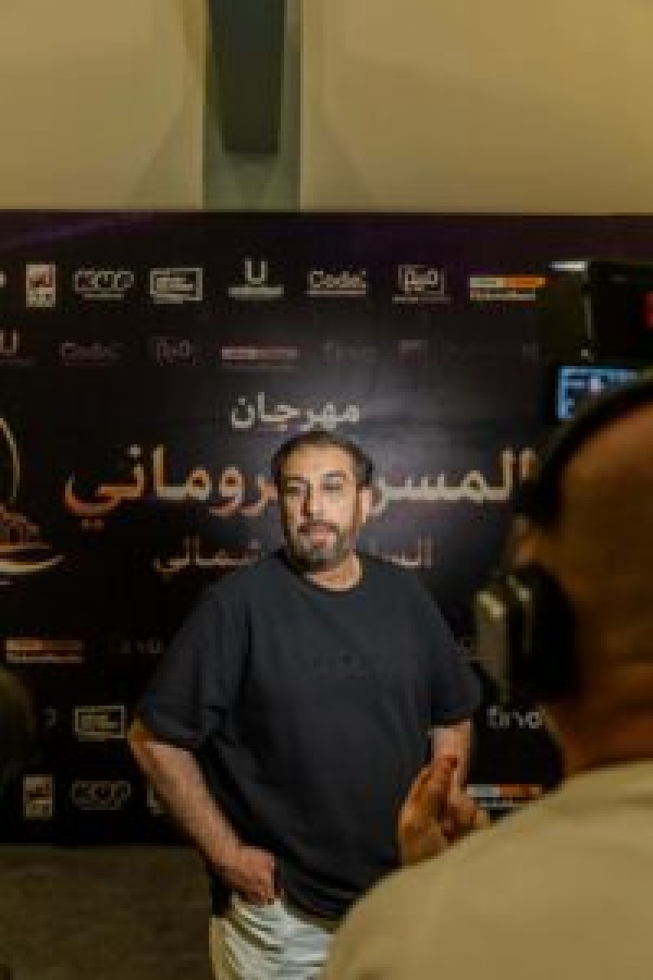 حسام حسني يشعل المسرح الروماني ونجوم التسعينات يعيدون ذكريات الزمن الجميل