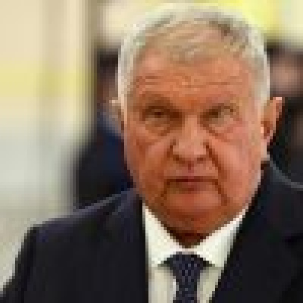 رئيس أكبر شركة روسية منتجة للنفط شركات الطاقة الأمريكية هي المستفيد الرئيسي من إغلاق مضيق هرمز رئيس أكبر شركة روسية منتجة للنفط شركات الطاقة الأمريكية هي المستفيد الرئيسي من إغلاق مضيق هرمز