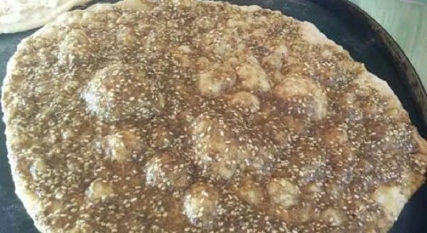 اختناق بمنقوشة زعتر ينهي حياة رجل داخل سيارته في الكورة اختناق بمنقوشة زعتر ينهي حياة رجل داخل سيارته في الكورة