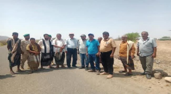 نزول لجنة من الهيئة العامة للجيولوجيا إلى مديرية الملاح لدراسة أسباب الهزات الأرضية نزول لجنة من الهيئة العامة للجيولوجيا إلى مديرية الملاح لدراسة أسباب الهزات الأرضية
