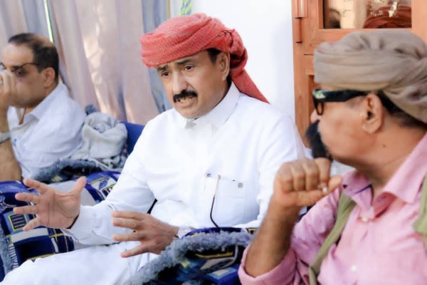المحافظ بن الوزير يواصل ترسيخ السلم المجتمعي وإصلاح ذات البين حفاظ ا على أمن واستقرار شبوة المحافظ بن الوزير يواصل ترسيخ السلم المجتمعي وإصلاح ذات البين حفاظ ا على أمن واستقرار شبوة
