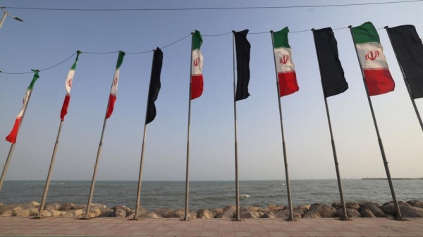 مباشر مسؤولون من السعودية وتركيا وباكستان يجتمعون مع مسؤولين إيرانيين في طهران لبحث التنسيق الإقليمي مباشر مسؤولون من السعودية وتركيا وباكستان يجتمعون مع مسؤولين إيرانيين في طهران لبحث التنسيق الإقليمي